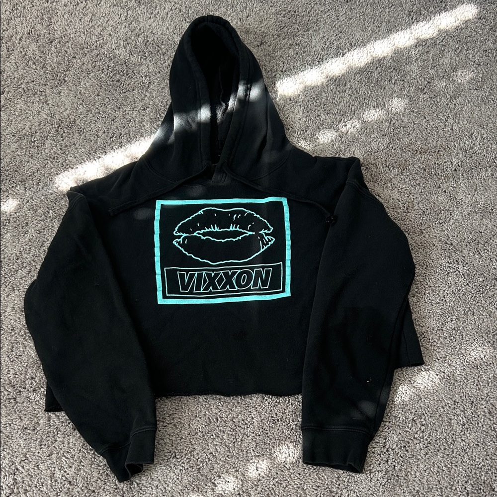 DIXXON Black and Teal Crop Top Hoodie